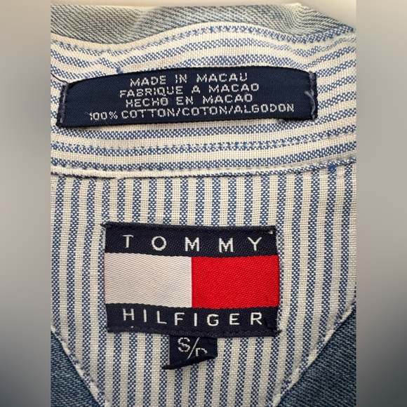 Vintage Tommy Hilfiger Classic Blue Denim Shirt - Picture 5 of 6